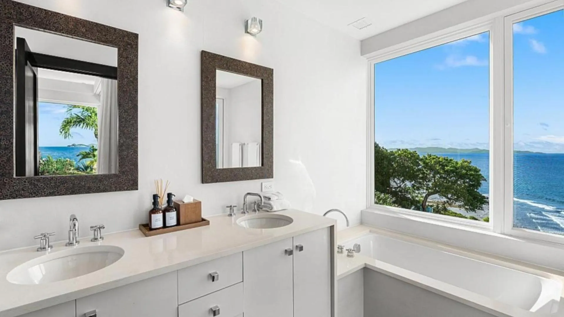 Villa Luxury Tower Virgin Islands Spanish Town